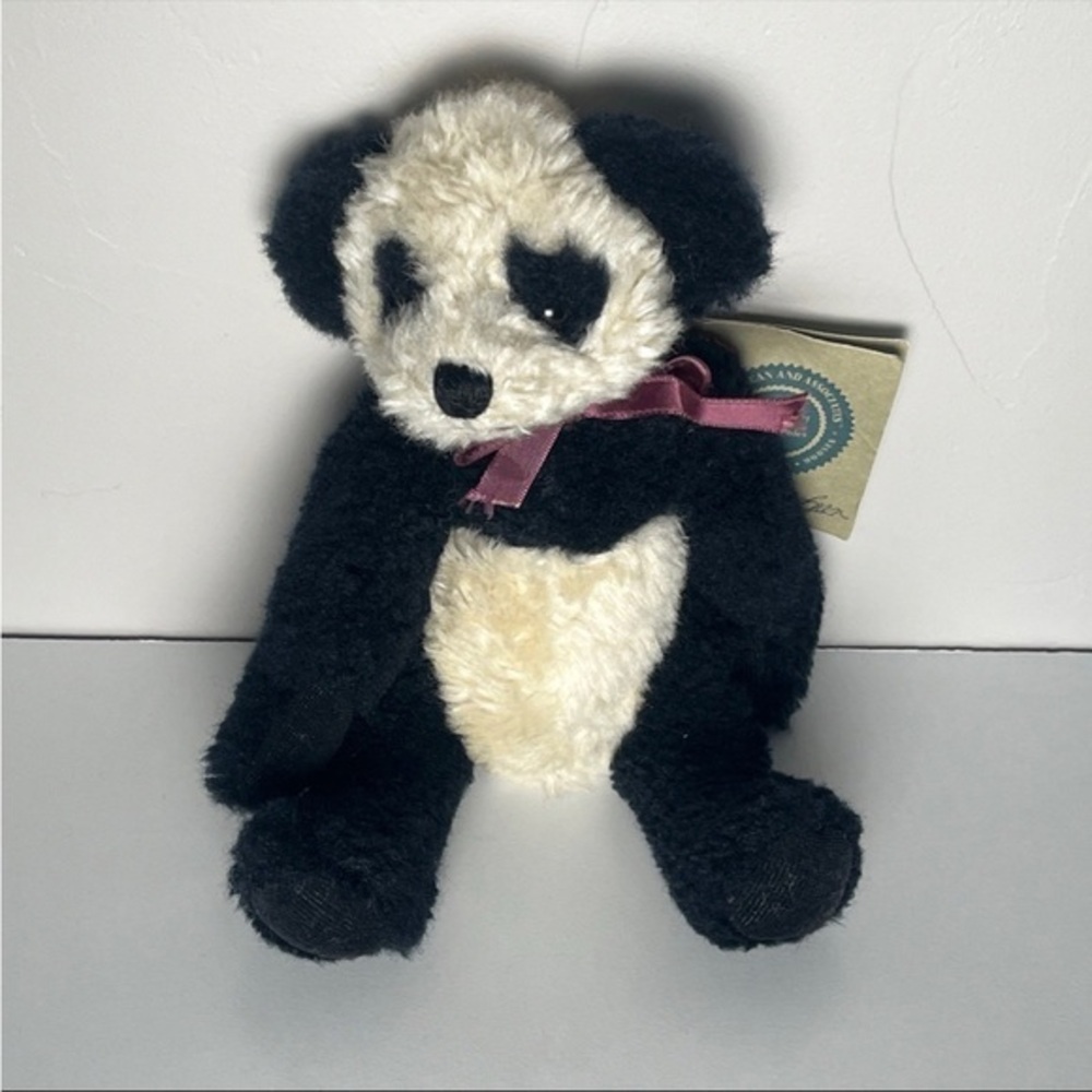 Boyds Bears Collection Ogden J. B. Bean The Panda Plush Bear Outfit 1985-95